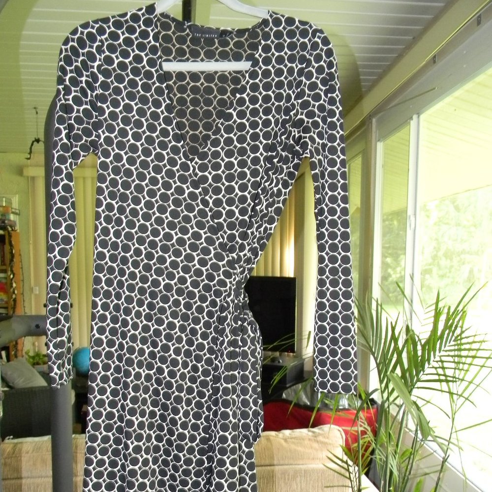 The Limited long sleeve knee- length wrap dress, XS black with champagne circles